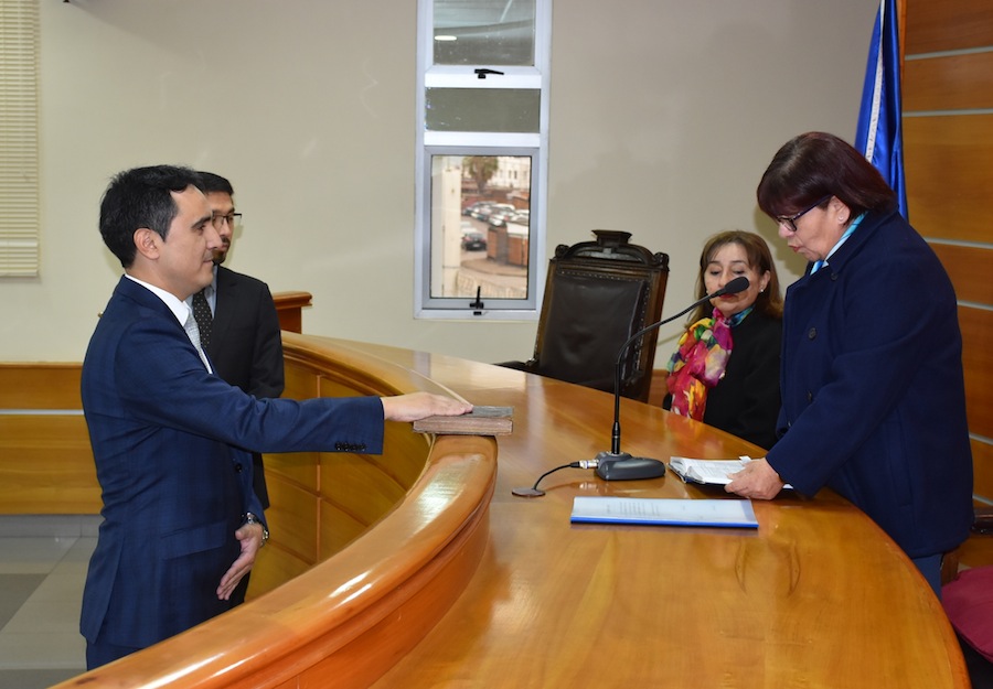 Presidenta de la Corte de Apelaciones de Iquique toma juramento a juez titular del Juzgado de Pozo Almonte