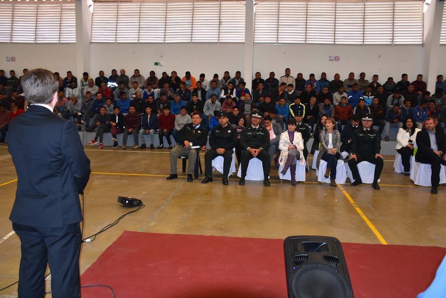 Cinco ex internos inician el programa +R