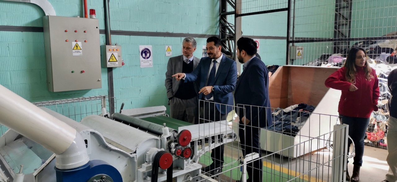 Iniciativa apoyada por ZOFRI S.A.: Inauguran planta que gestiona residuos textiles
