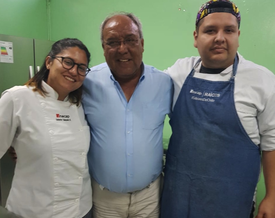 Core José Lagos apoya curso de cocina en barrio “El Colorado”