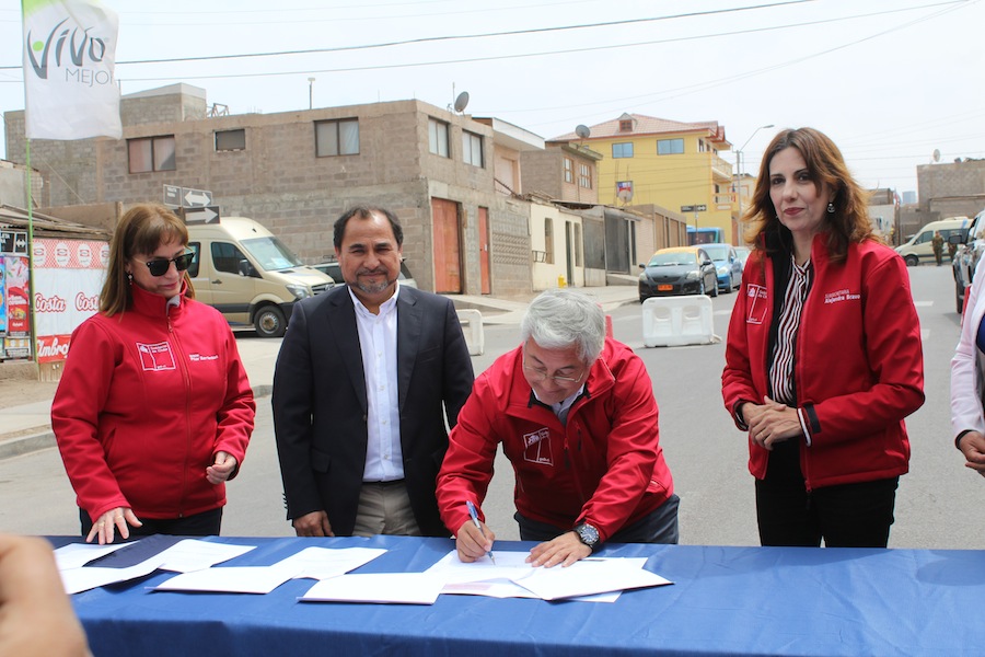Bienes Nacionales Tarapacá firma convenio con municipio de Alto Hospicio para regularizar la Autoconstrucción