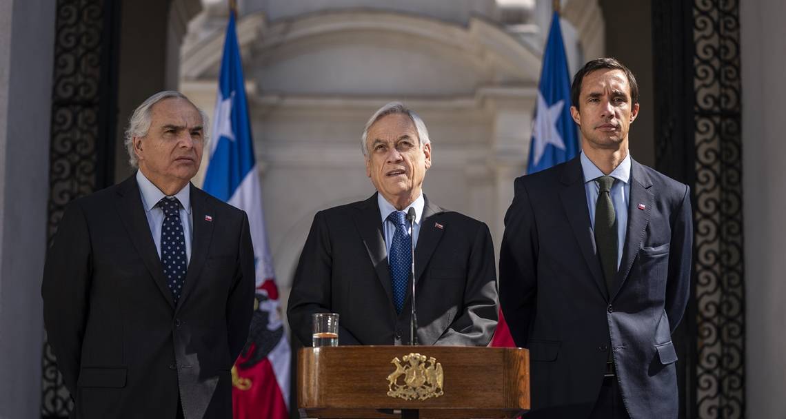 Presidente Piñera firma proyecto de ley que permitirá bajar las tarifas eléctricas