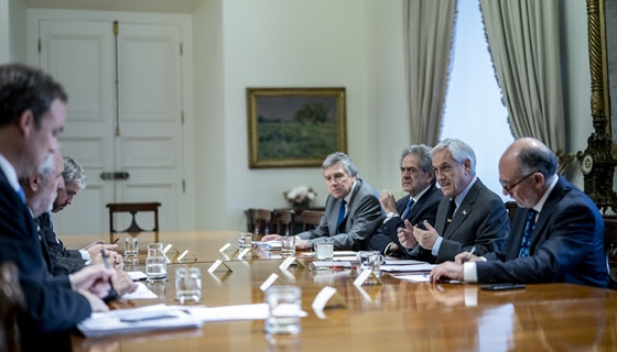 Presidente se reúne con líderes del Senado, Cámara de Diputados, Corte Suprema y Fiscalía Nacional