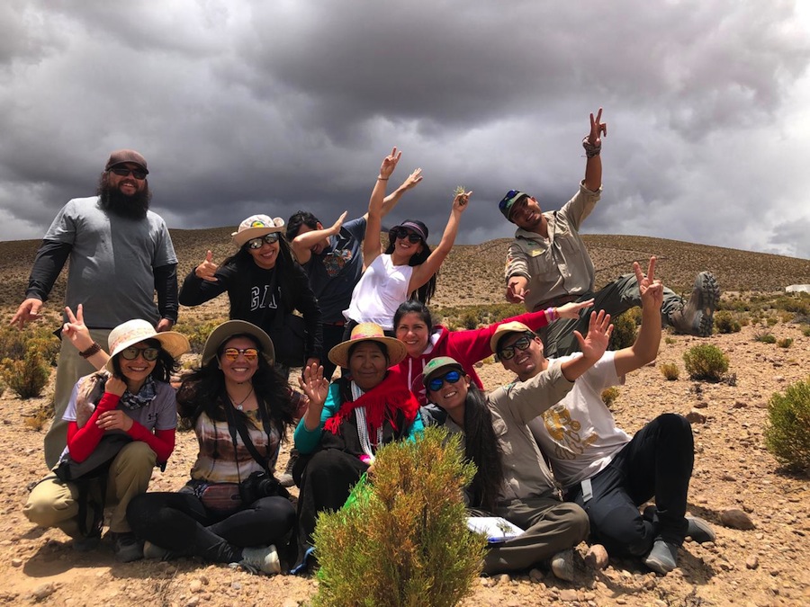 Con ascenso al volcán Isluga celebran IV Versión Día de la Montaña junto a la comunidad Aymara