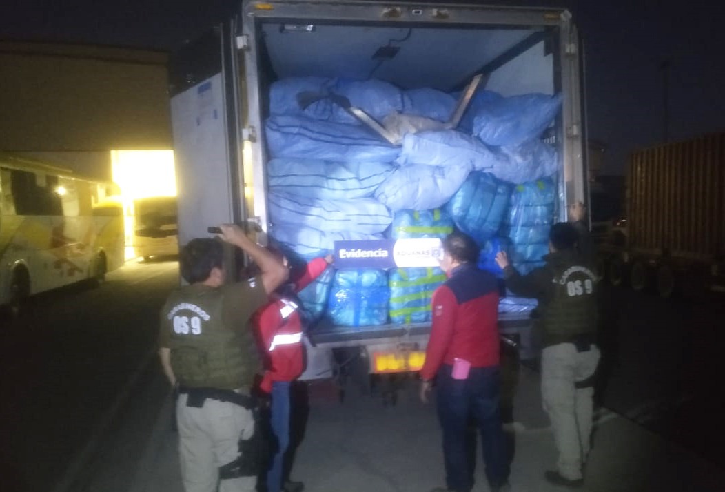 Aduanas y OS-9 de Carabineros interceptan millonario contrabando