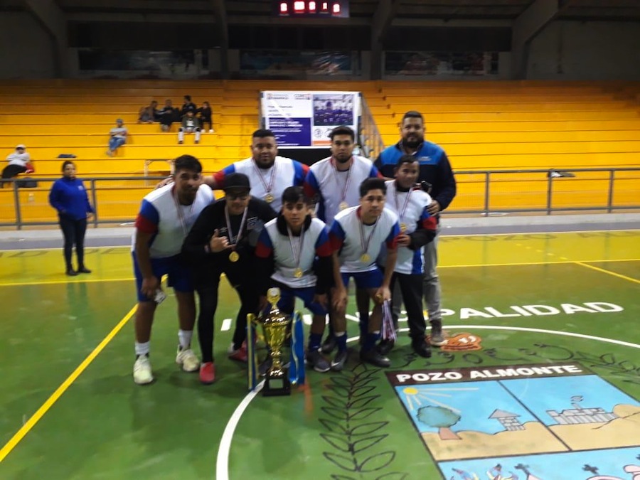 Corporación Municipal de Pozo Almonte ganó la Copa del Campeonato Laboral