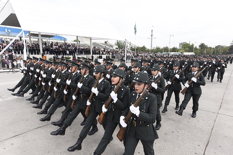 Masivo egreso de nuevo contingente de Gendarmería