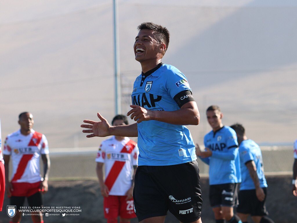 Dragones probaron pilas en complejo deportivo «Cesare Rossi Banchero», de Los Verdes, con equipo boliviano