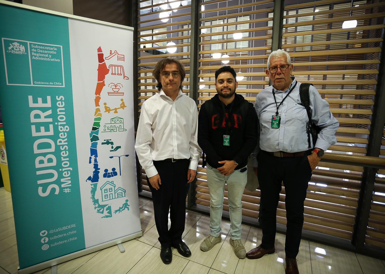 Buscan implementar becas y cursos para funcionarios municipales y del gobierno