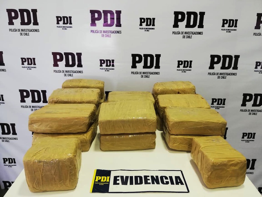 Detectives detuvieron a tres personas con más de 24 mil dosis de droga