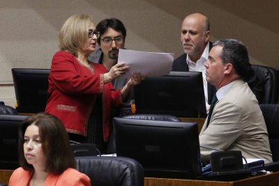 Senado despachó a la Cámara reforma sobre independientes y equidad de género sin acuerdo por mecanismo de paridad