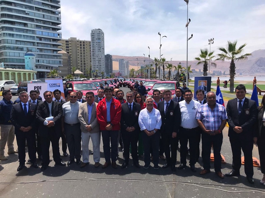 Intendente Miguel Ángel Quezada entregó 14 camionetas a la PDI de Tarapacá