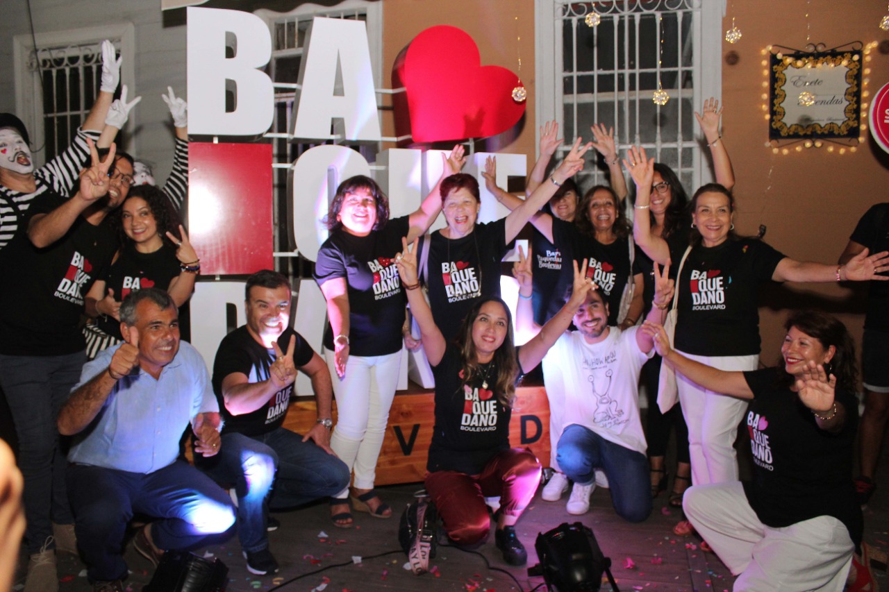 Más de mil 500 personas participaron en la inauguración  del parador fotográfico de Baquedano Boulevard