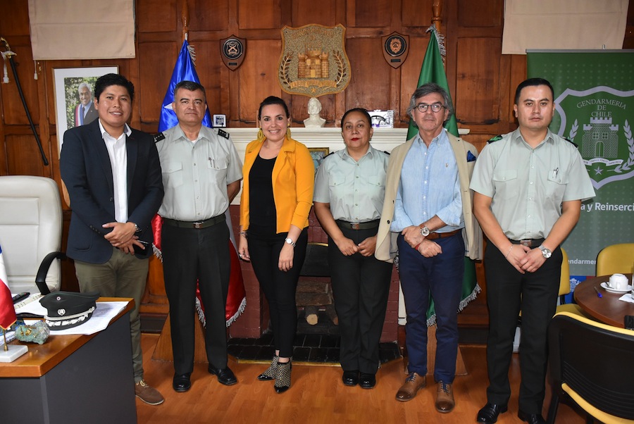 Internas del penal iquiqueño trabajarán en empresa de ropa femenina