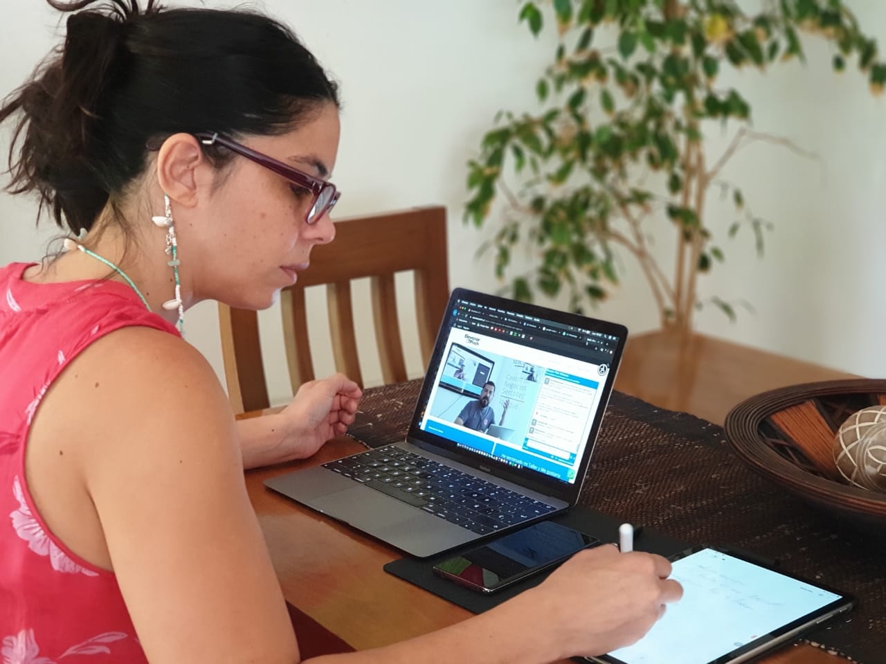 Talleres gratuitos online de Sercotec buscan que emprendedores conozcan canales de venta virtuales
