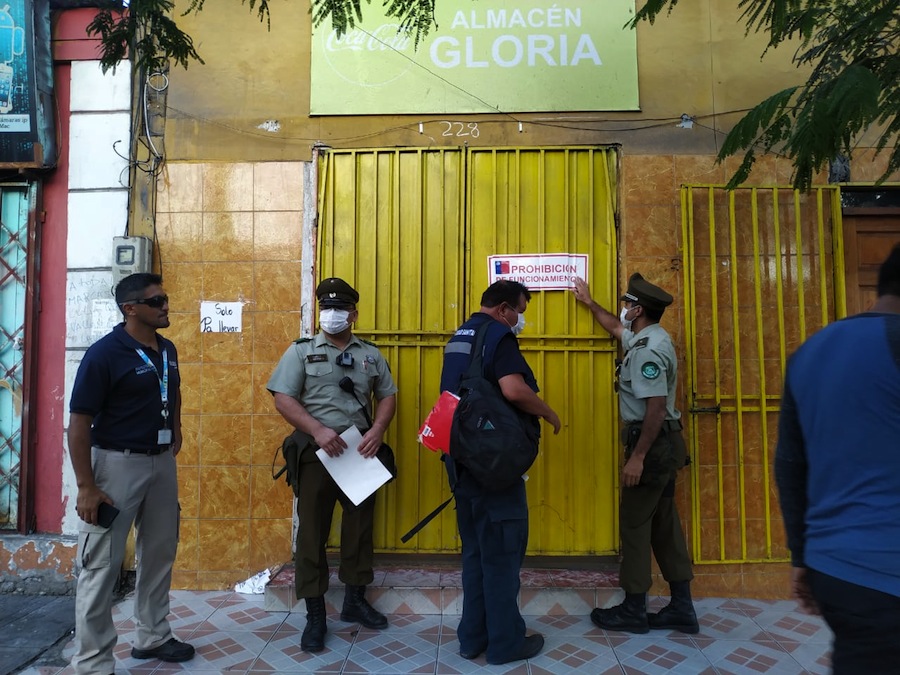 Clausuran local clandestino de venta de alcoholes