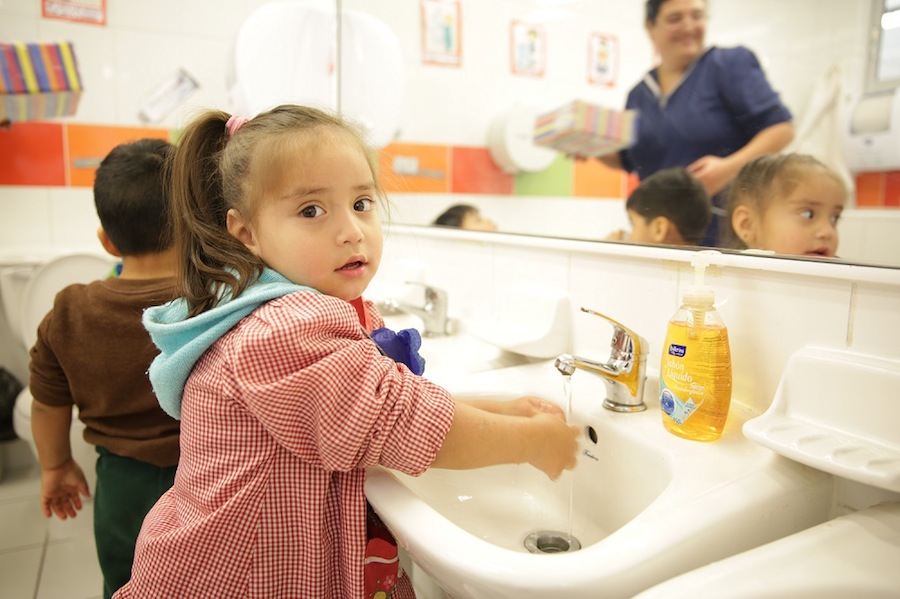 Fundación Integra entrega consejos para explicar el Coronavirus a un niño