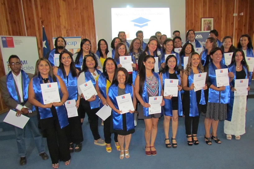 Programa Nivelación de Estudios del Mineduc: 77 adultos terminaron su Enseñanza Media en Tarapacá
