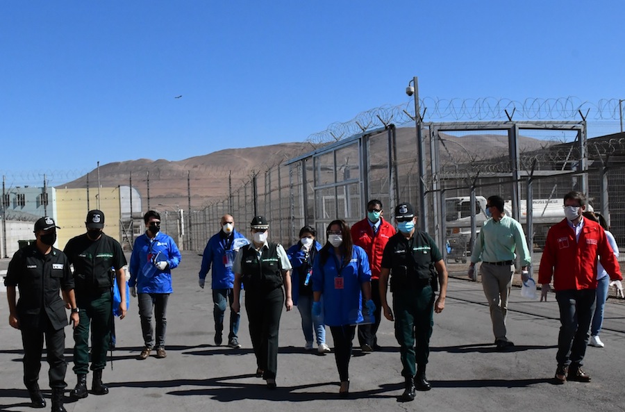Defensoría de Tarapacá participó activamente en visita de autoridades al Complejo Penitenciario de Alto Hospicio