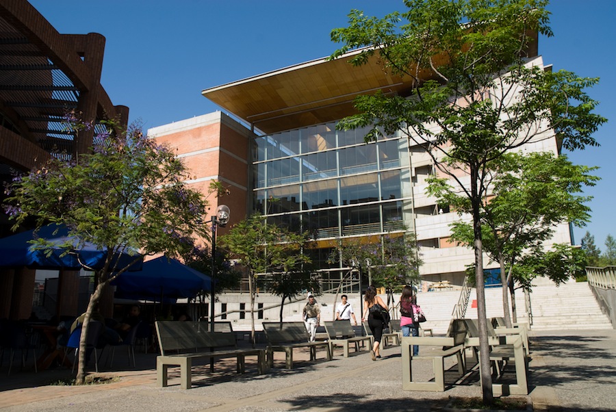 U. Central destinará 3 mil millones de pesos para ayudar a sus estudiantes