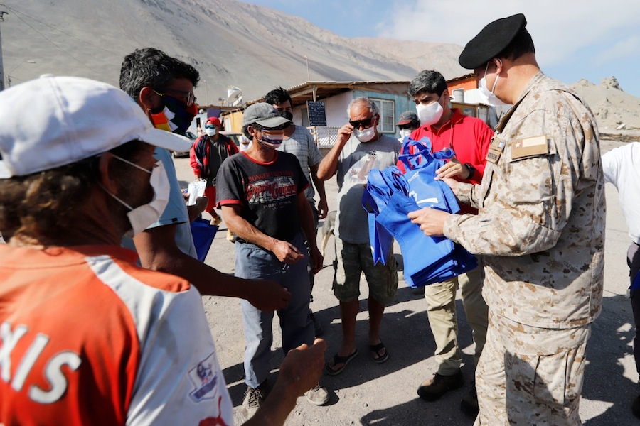 Gobernador informó a 21 peruanos que no podían ingresar a Tarapacá