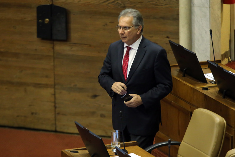 Diputado Baltolu pide mayores suministros de insumos médicos para habitantes de localidades extremas