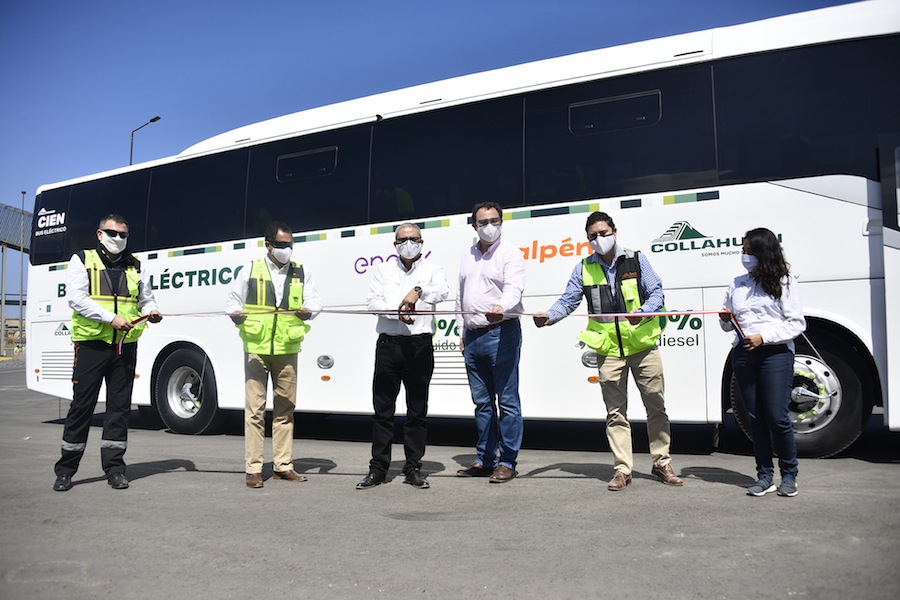 Collahuasi pone en marcha primeros buses eléctricos en Tarapacá