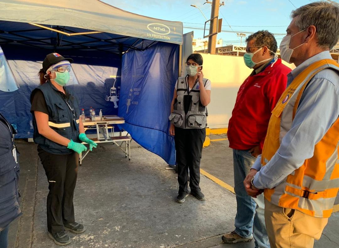 Seremi de Transportes gestiona buses para traslado exclusivo de los funcionarios de la salud