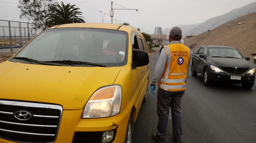 Transportes amplía opciones laborales a los transportistas escolares: podrán realizar otros servicios