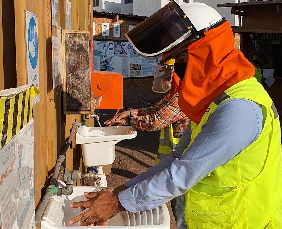 Empresas de la CChC se suman a Compromiso Sanitario en la industria