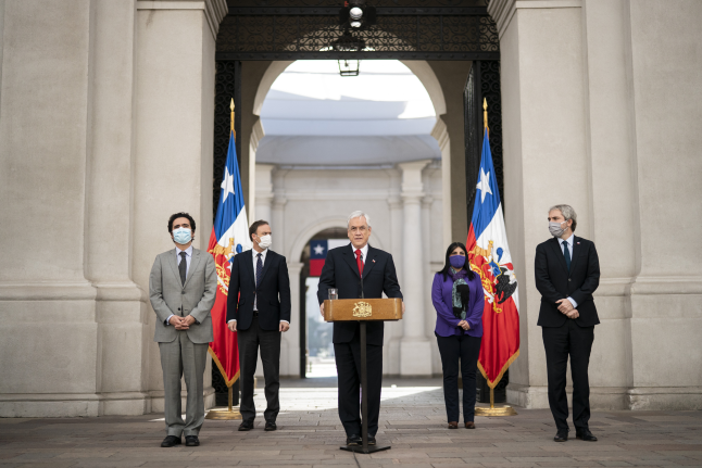 Presidente convoca a acuerdos por crisis de coronavirus y para plan de protección social, empleos y reactivación económica