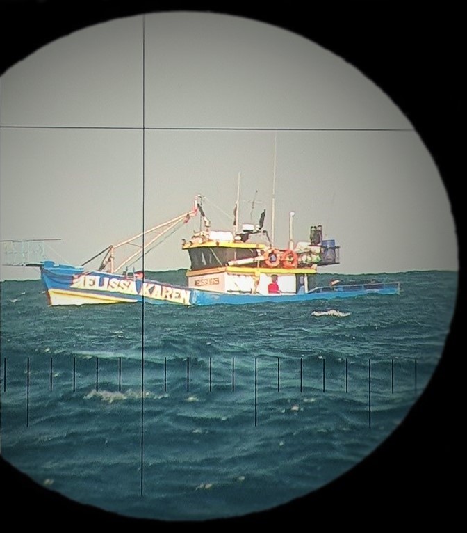 Submarino O’Higgins realizó fiscalización marítima en las profundidades del Océano Pacífico