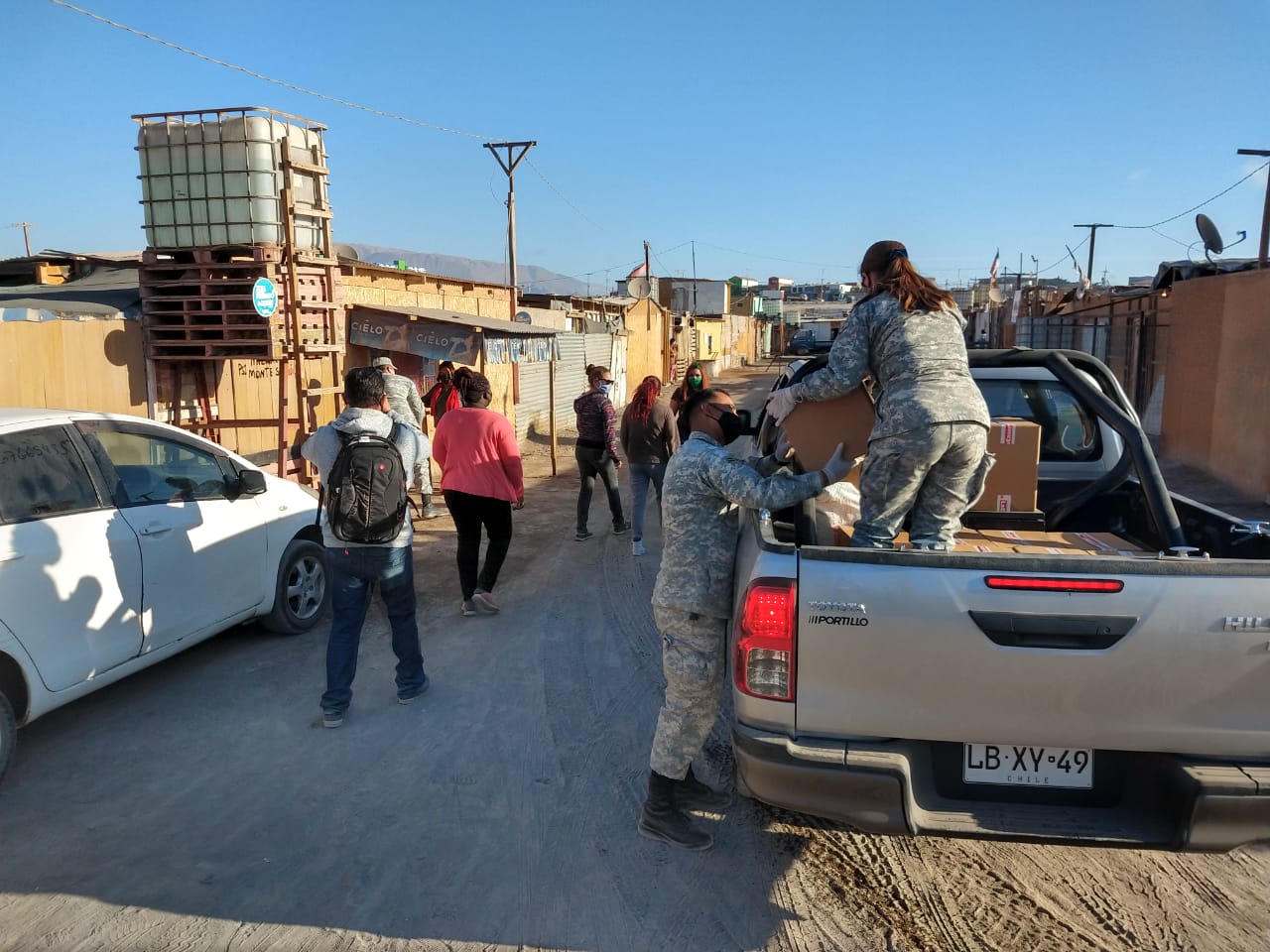 Minvu Tarapacá entrega segunda etapa de kits de aseo para familias de Campamentos
