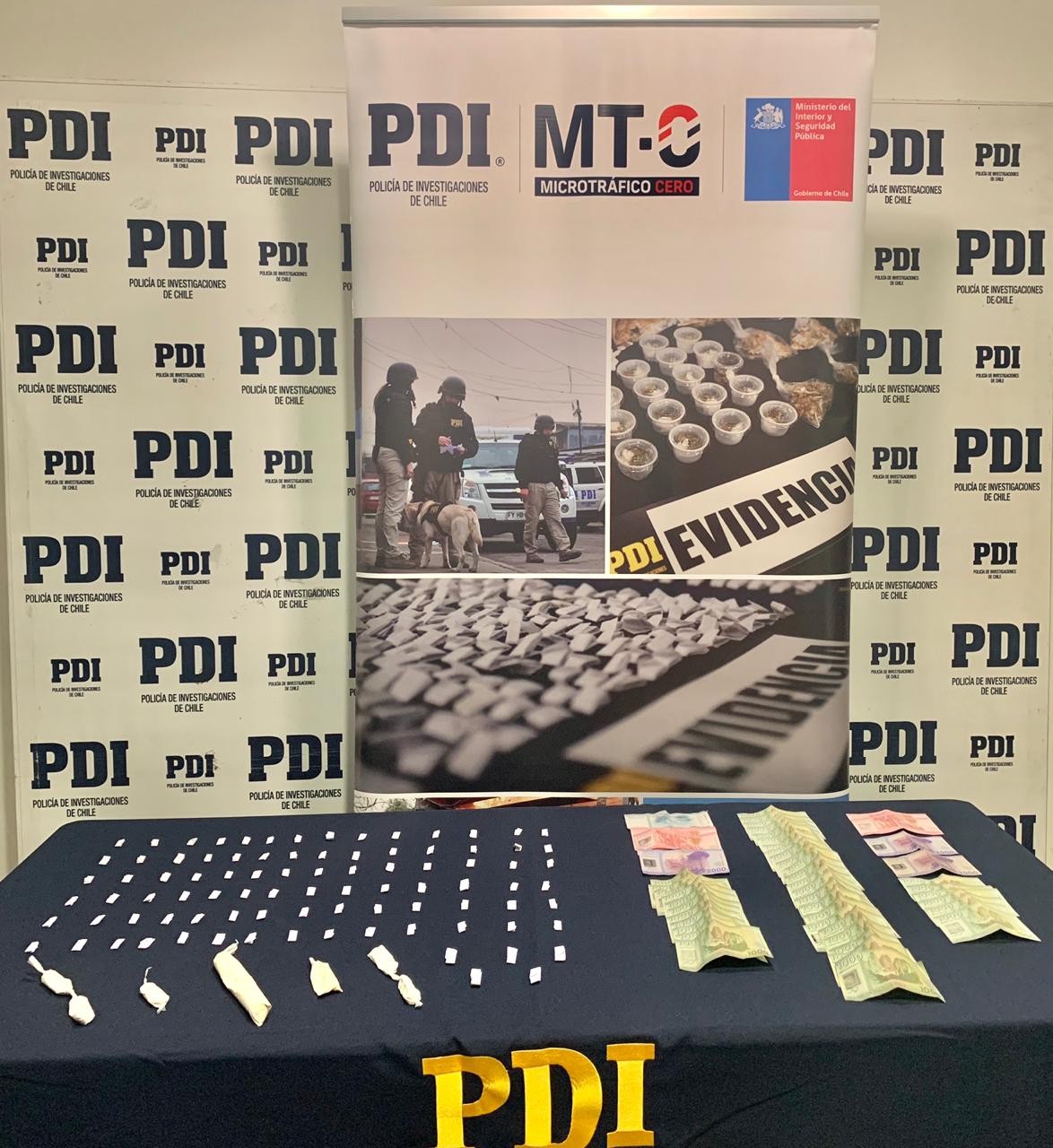 Detectives del equipo MT-0 de Brianco Arica detuvieron a cuatro personas por microtráfico