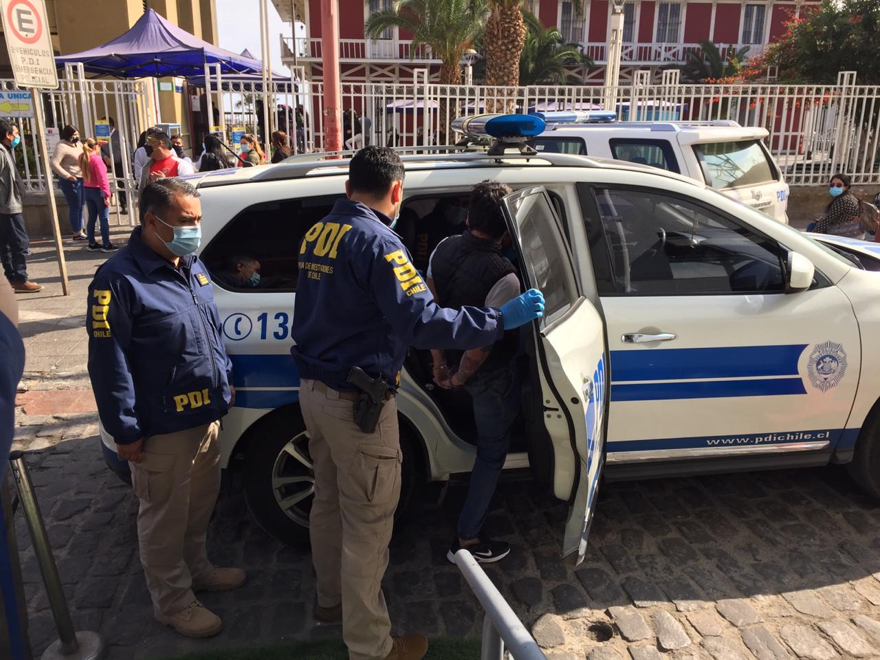 PDI detiene a autores materiales del incendio en la Intendencia de Antofagasta