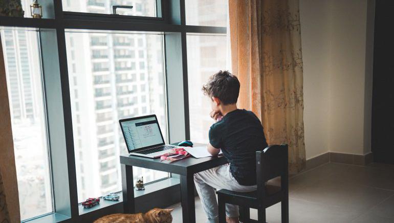 Académicos recomiendan medidas para lograr un mayor cumplimiento de la cuarentena