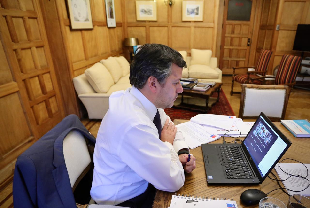 Subsecretario Masferrer expone sobre avances en materia de descentralización en la comisión de Zonas Extremas del Senado