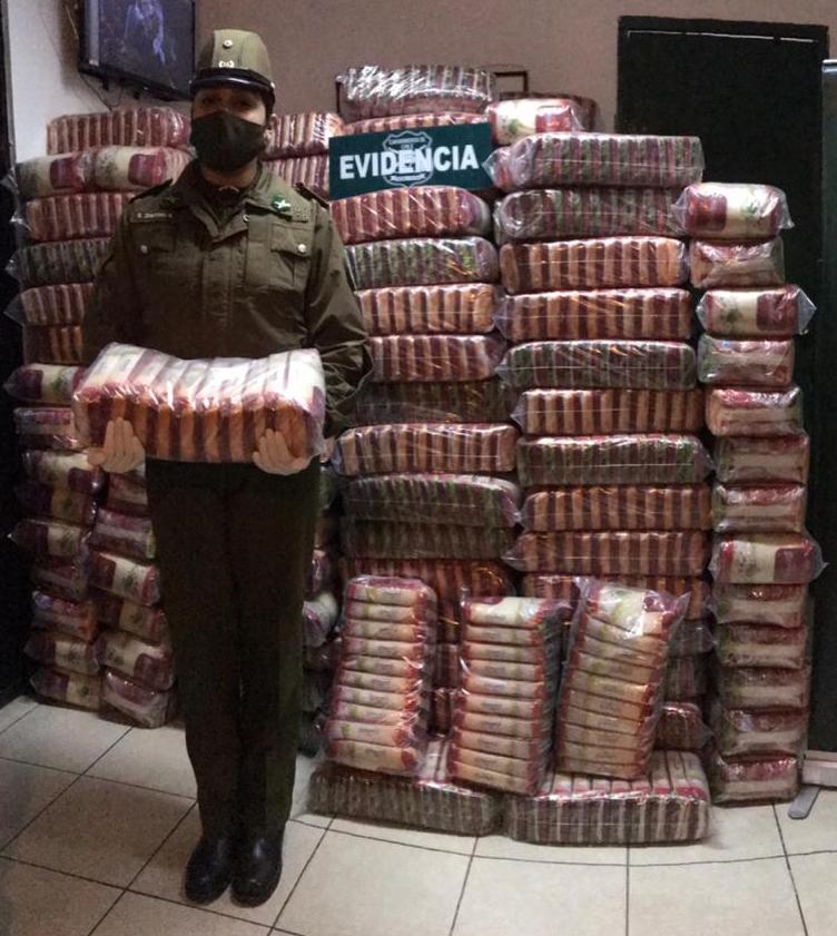 Carabineros detiene a sujeto por robo de camión con alimentos que eran destinados a Cajas Solidarias del Gobierno