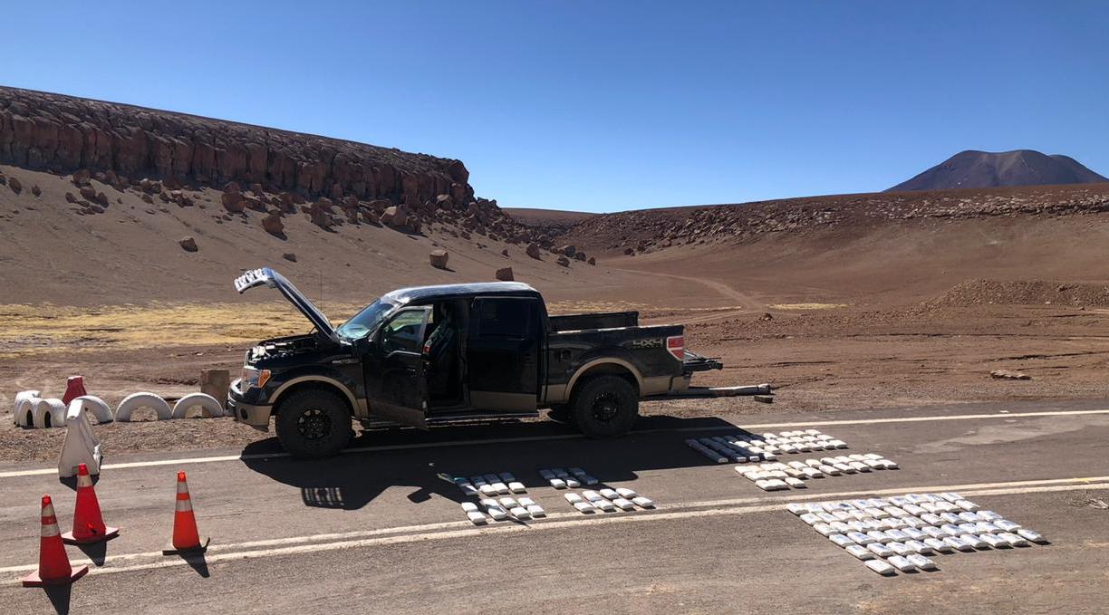 Carabineros de la frontera incauta 140 kilos de droga
