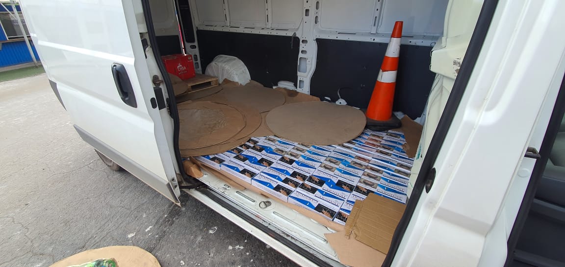 Aduanas detecta a transportistas en contrabando de cigarrillos en avanzada del Loa