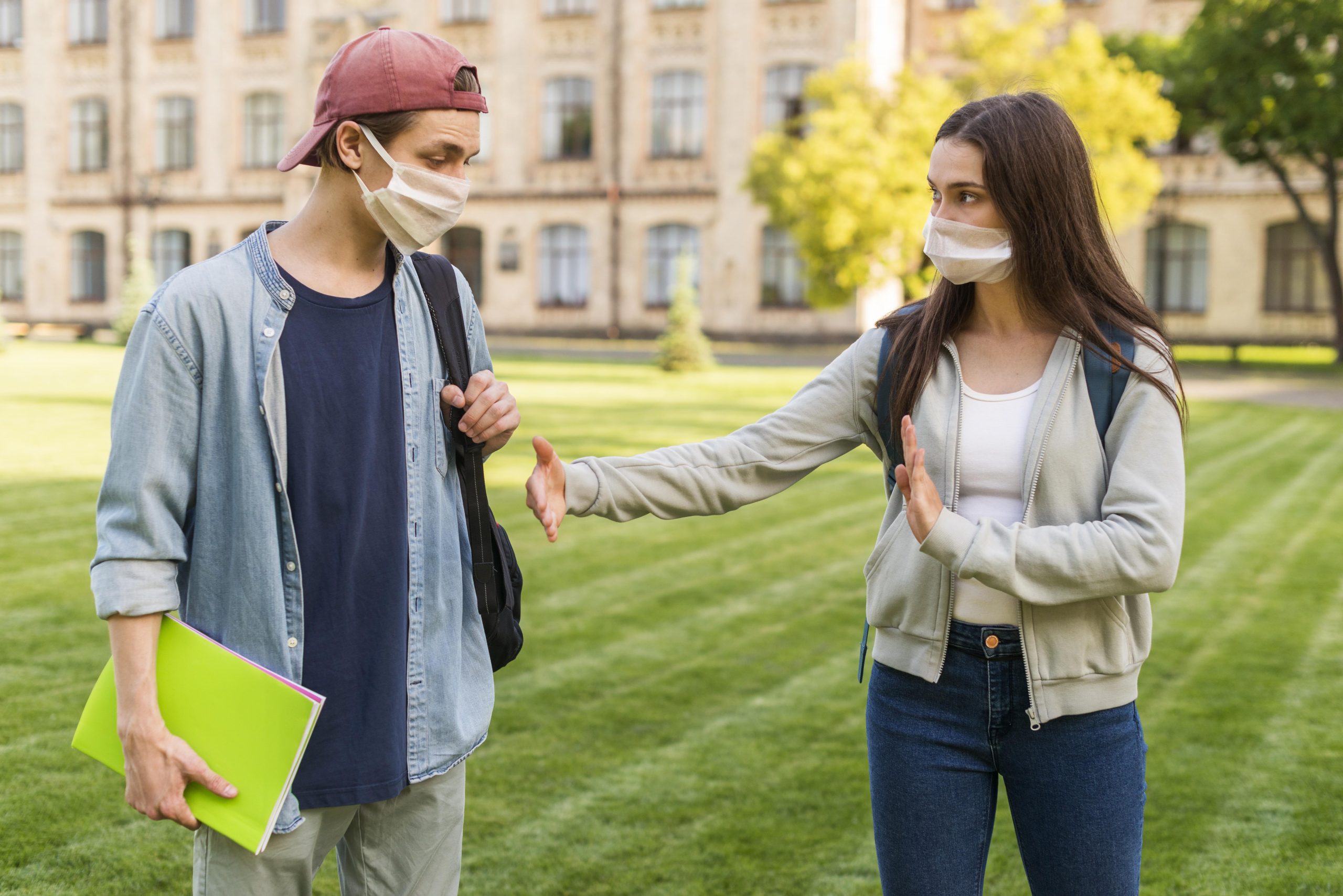 Desconfinamiento paulatino: Cómo retomar las relaciones personales y el contacto social después de la cuarentena