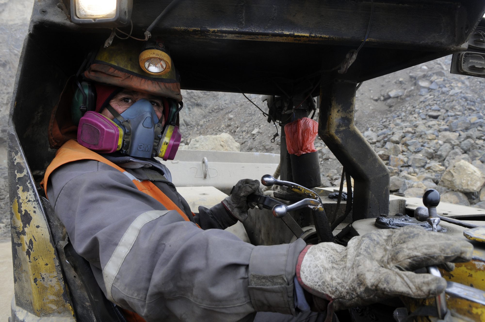 Ocupación en la minería cae 15 por ciento en 12 meses