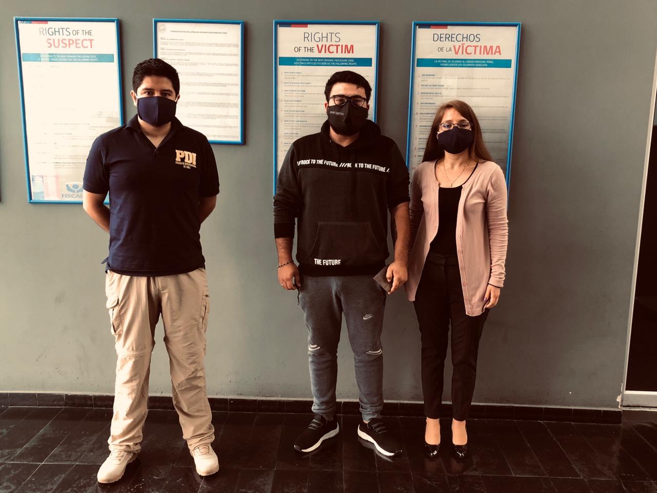 Detectives devolvieron a su dueño billetera encontrada con 140 mil pesos