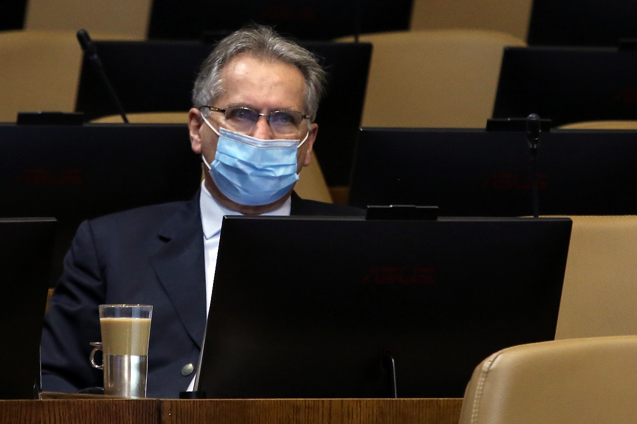 Diputado Baltolu pone su lupa sobre Ley Migratoria y “Turismo Laboral”