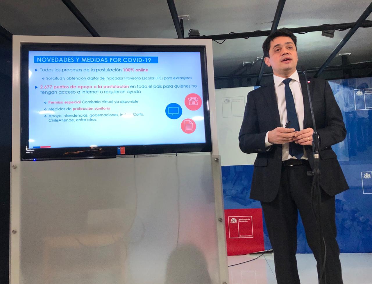Hasta las 15 horas de este martes, ya se había registrado 3.007 postulaciones a colegios de Tarapacá