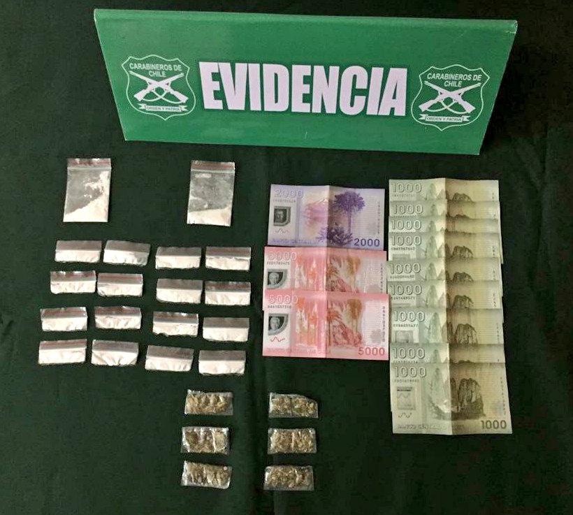 Carabineros de Servicio Dron detectan mujer que vendía drogas en sector centro