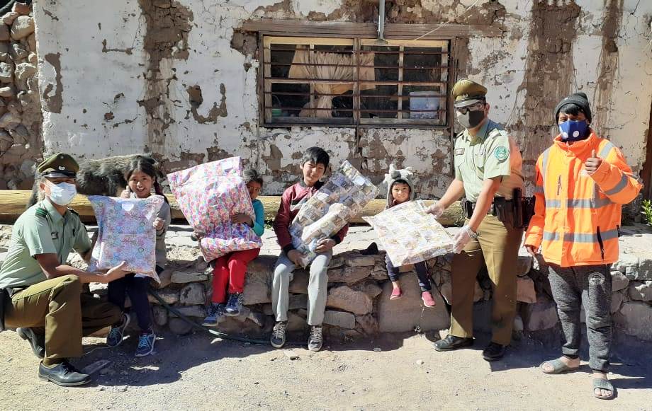 Carabineros celebró el Día del Niño en Chusmiza