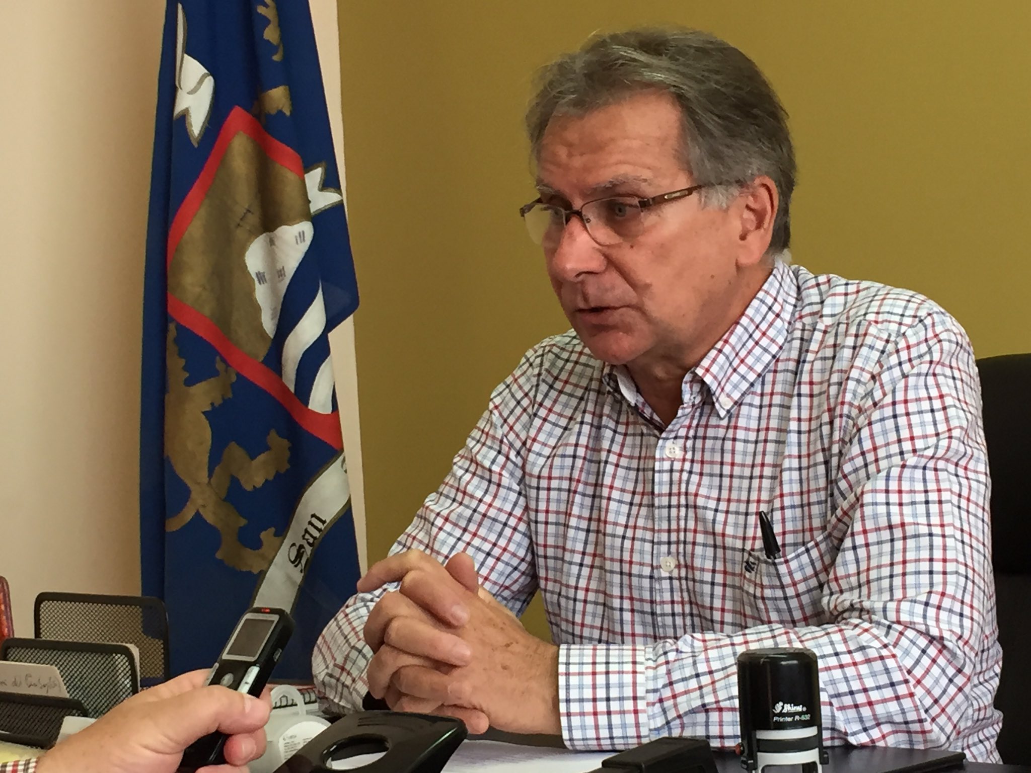 Diputado Baltolu solicita al gobierno incorporar nuevos recursos destinados a evitar la deserción escolar