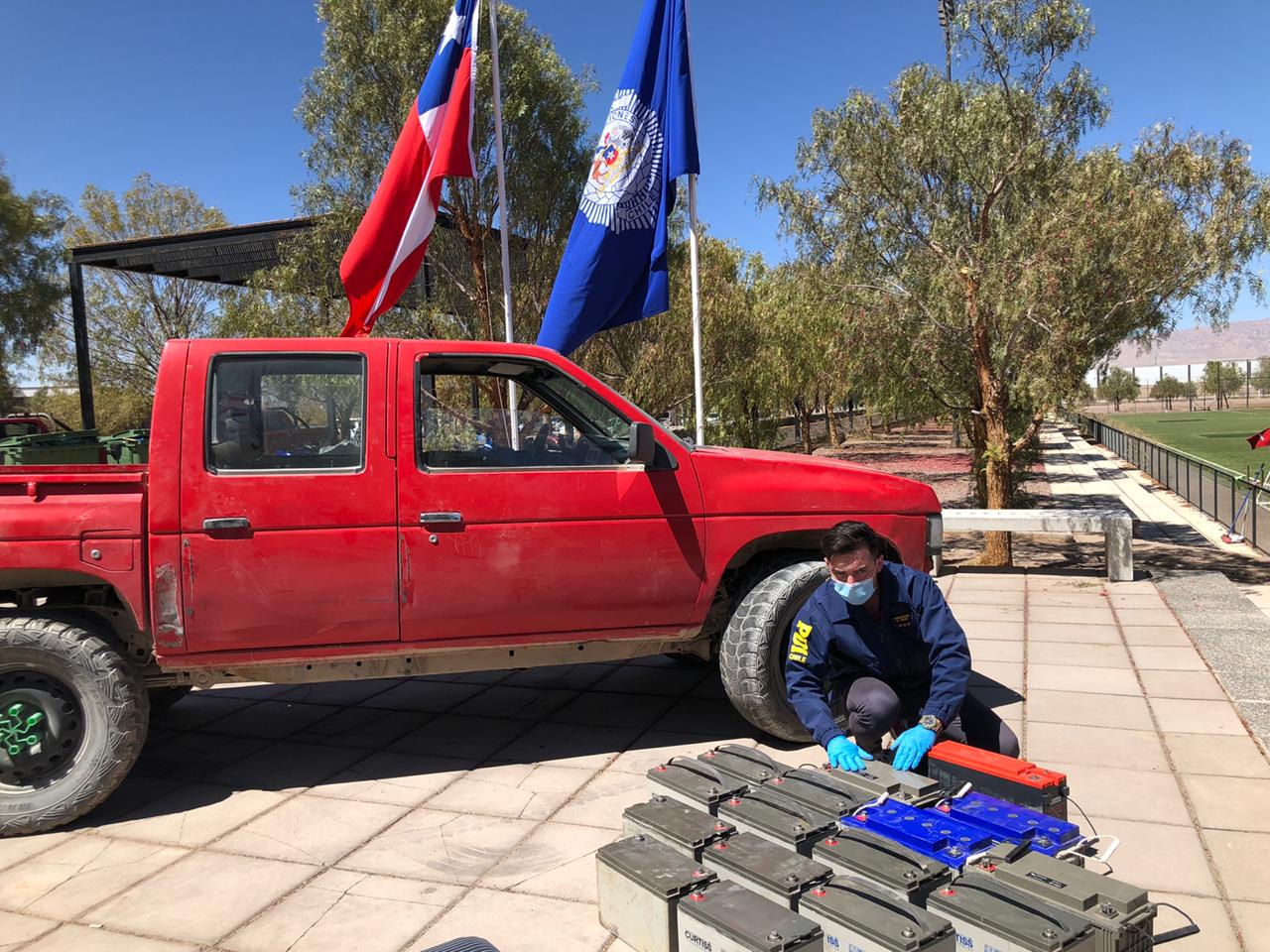 PDI recupera material del Ejército robado desde un cerro de Calama