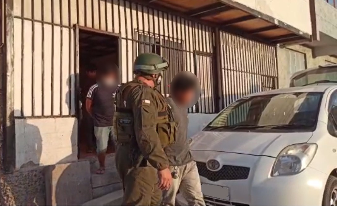 Carabineros descubre fiesta clandestina en Alto Hospicio